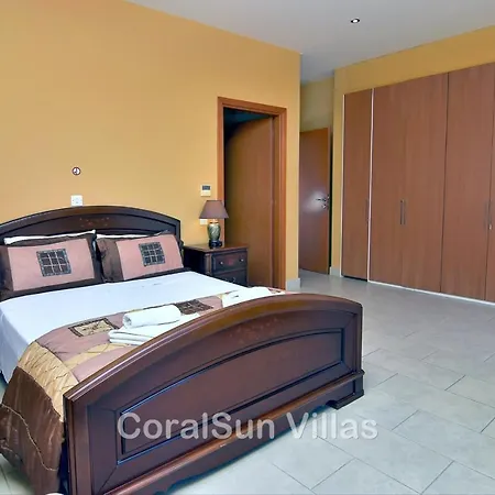 Elite Amazing With Heated Pool By Coral Sun * Полис