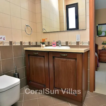 Elite Amazing With Heated Pool By Coral Sun * Polis