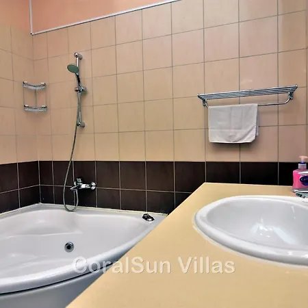 别墅 Elite Amazing With Heated Pool By Coral Sun