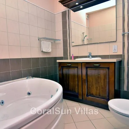 Elite Amazing With Heated Pool By Coral Sun Vila *