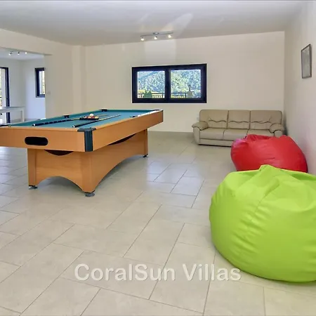 Elite Amazing With Heated Pool By Coral Sun * Polis