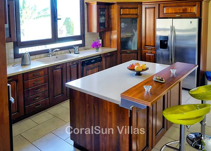 Elite Amazing With Heated Pool By Coral Sun Villa Polis