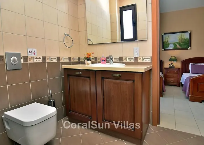 Elite Amazing With Heated Pool By Coral Sun * Polis