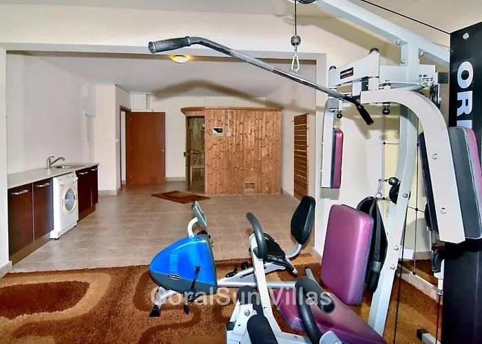 Elite Amazing With Heated Pool By Coral Sun *