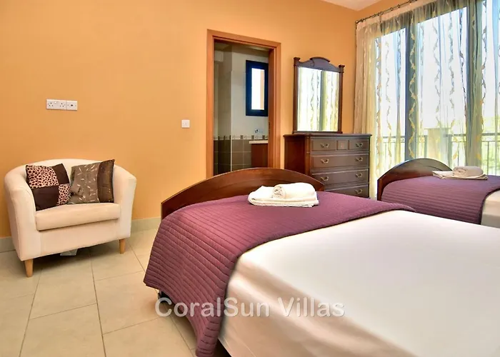 Elite Amazing With Heated Pool By Coral Sun Polis