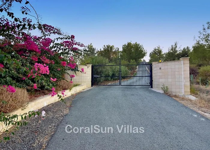 Elite Amazing With Heated Pool By Coral Sun