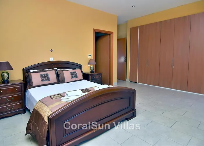 Elite Amazing With Heated Pool By Coral Sun * Polis