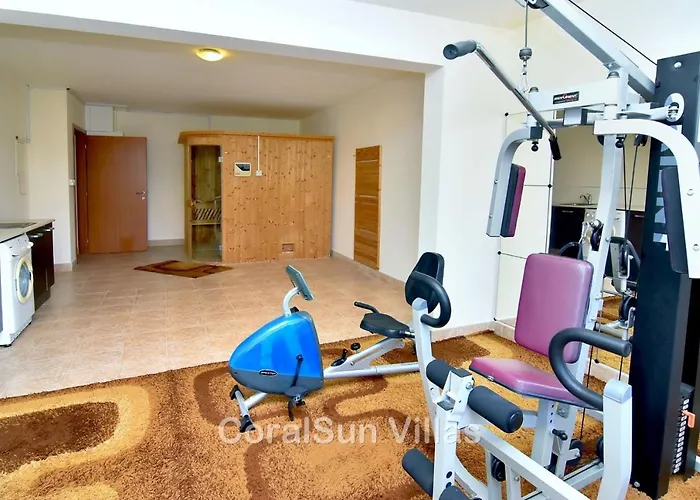 Villa Elite Amazing With Heated Pool By Coral Sun