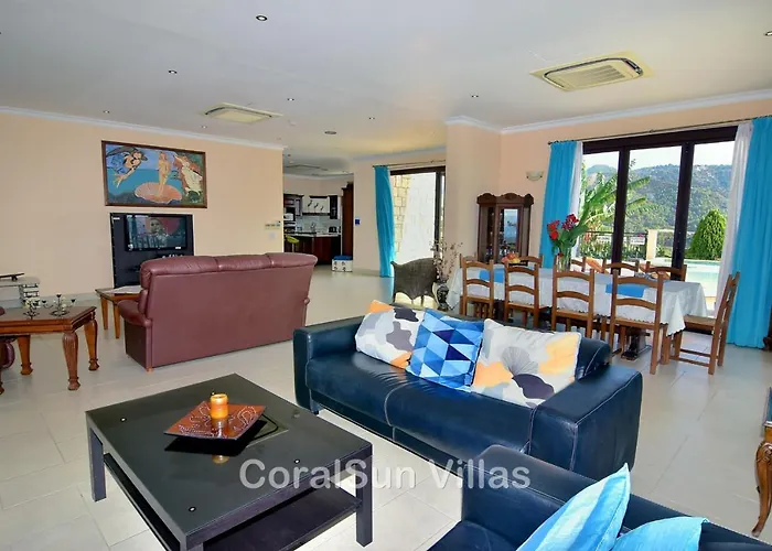 Elite Amazing With Heated Pool By Coral Sun