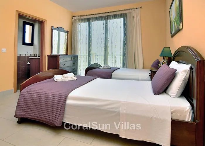 Villa Elite Amazing With Heated Pool By Coral Sun Polis